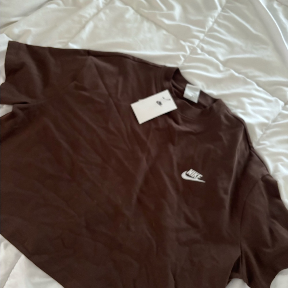 Nike Women's boxy oversized cropped tee 100% cotton